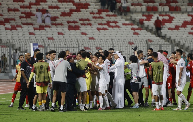 AFC nghiêm khắc cảnh báo an ninh trận tái đấu Indonesia - Bahrain: ‘Phải bàn bạc kỹ với FIFA’- Ảnh 1.