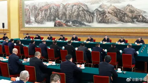 Tân Hoa Xã hình ảnh của Chủ tịch Trung Quốc XI Jinping gặp gỡ các nhà lãnh đạo doanh nghiệp